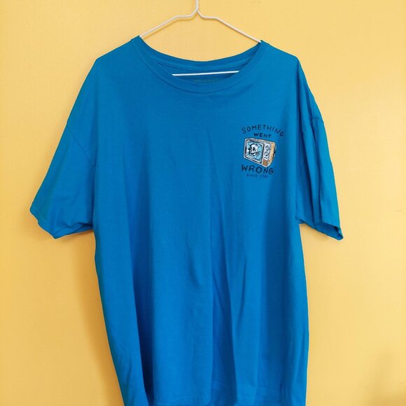 Robots and Skulls Skateboard Television Shirt - Picture 2 of 3